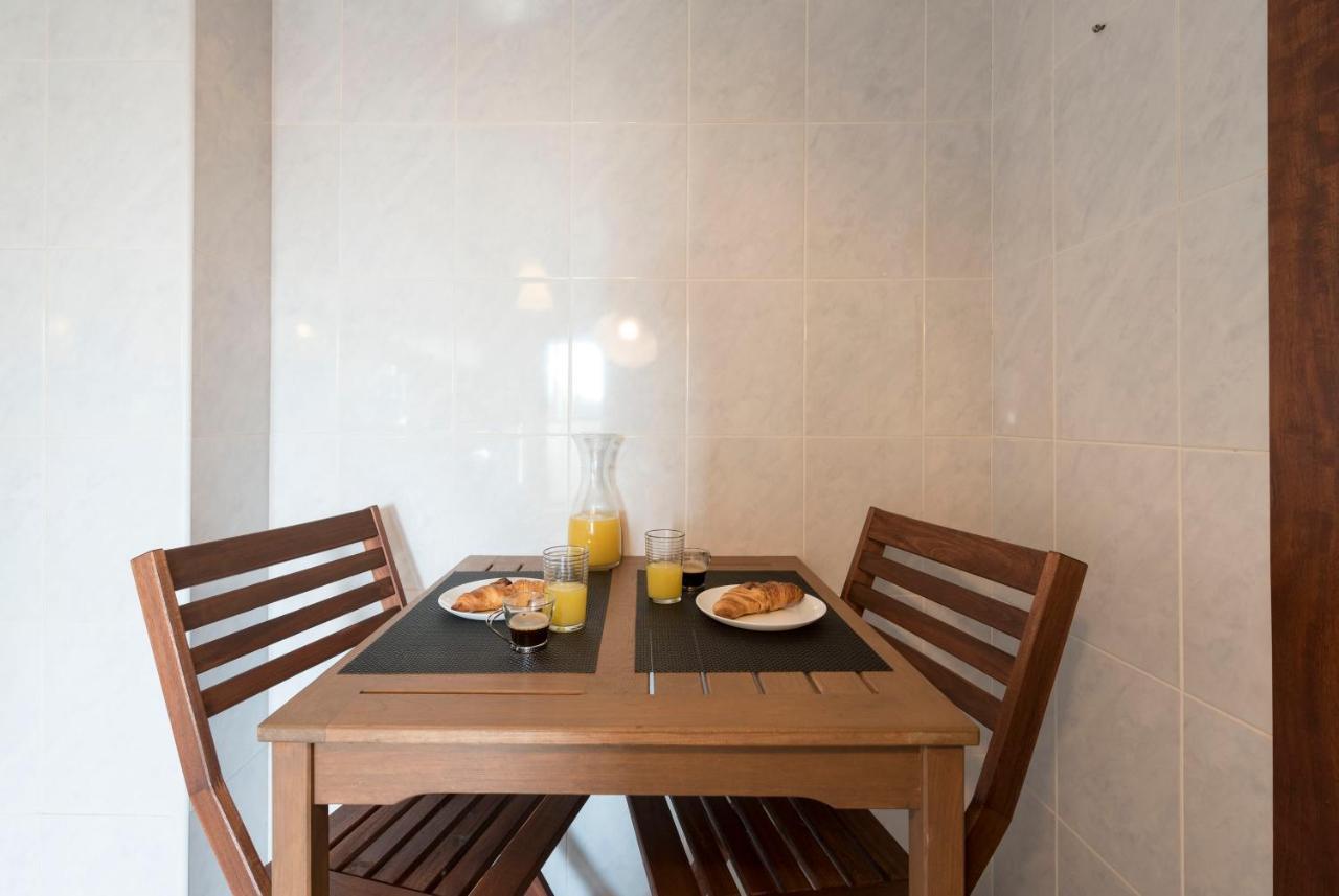 Lovelystay - Homey Feeling Flat W/ Free Parking ปอร์โต ภายนอก รูปภาพ