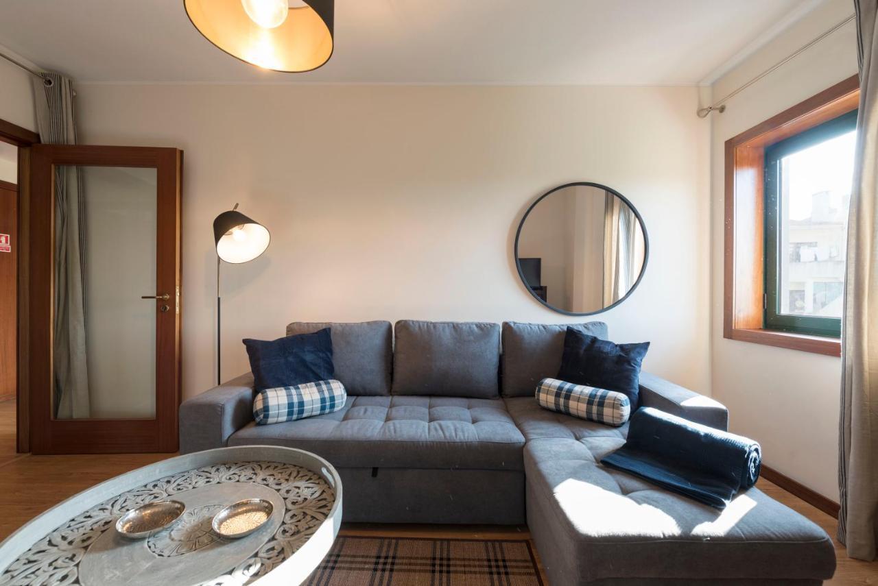 Lovelystay - Homey Feeling Flat W/ Free Parking ปอร์โต ภายนอก รูปภาพ