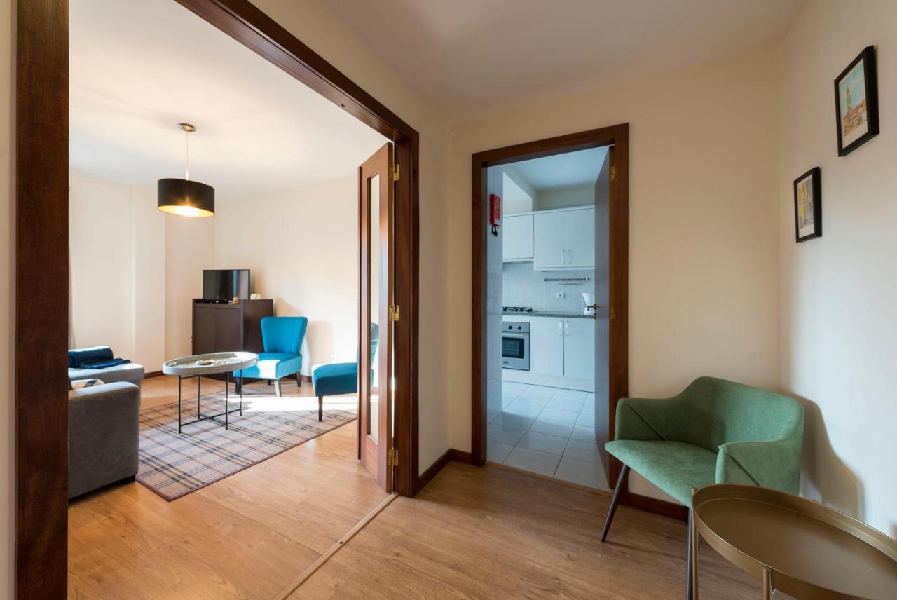 Lovelystay - Homey Feeling Flat W/ Free Parking ปอร์โต ภายนอก รูปภาพ