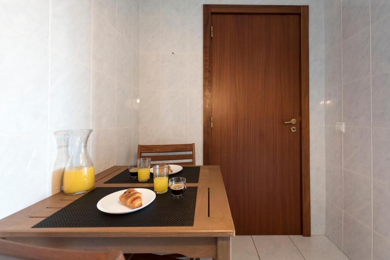 Lovelystay - Homey Feeling Flat W/ Free Parking ปอร์โต ภายนอก รูปภาพ